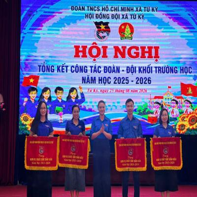 TỨ KỲ: TỔNG KẾT CÔNG TÁC ĐOÀN – ĐỘI KHỐI TRƯỜNG HỌC NĂM HỌC 2025–2026
